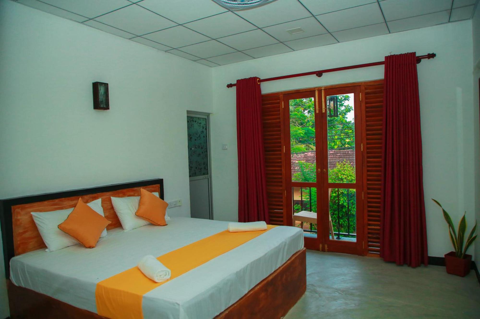 Samee Dream Guest Hotel Midigama East Exterior foto