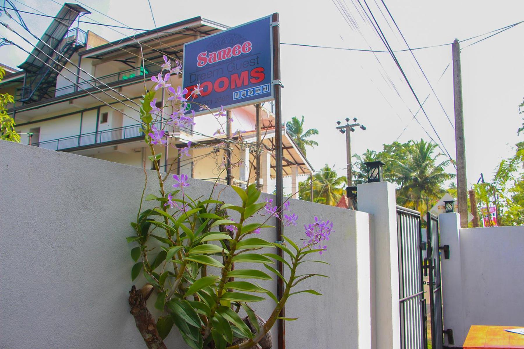 Samee Dream Guest Hotel Midigama East Exterior foto